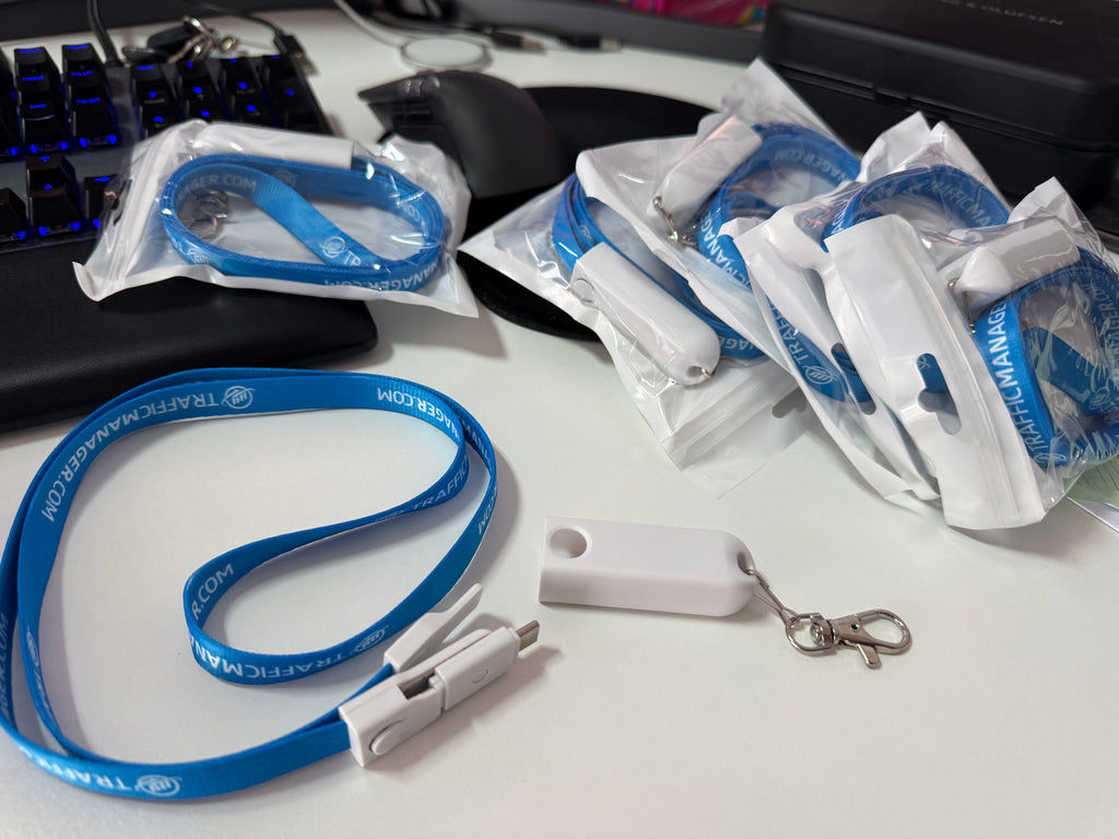 TrafficManager necklace - charger